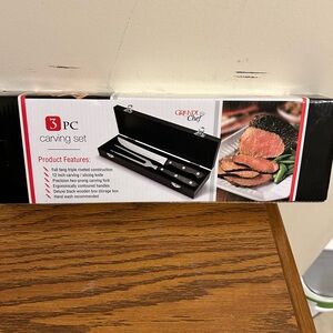 New In Box Grande Chef 3-Piece Carving Set Including Wooden Storage Box